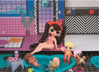 LOL Home Sweet Home Dollhouse vs. Regular LOL Dollhouse lol home sweet home